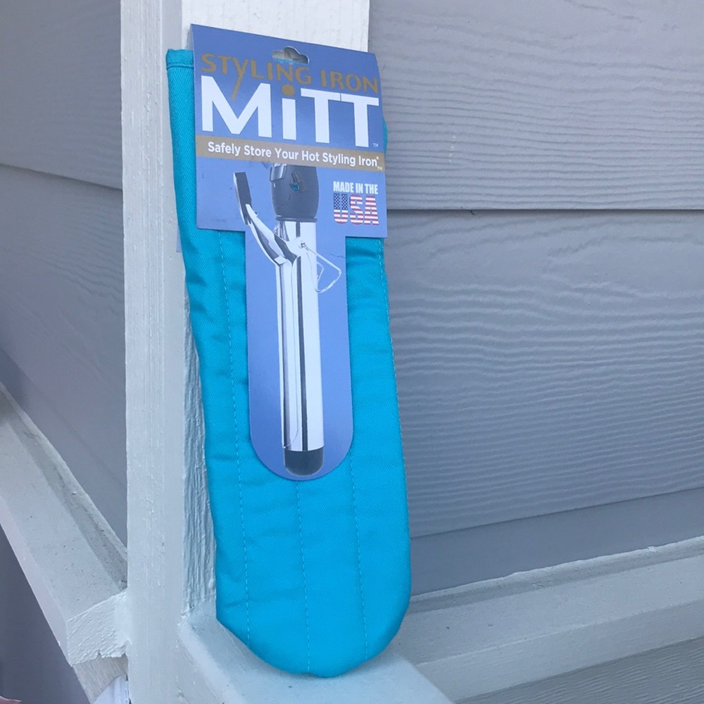 Stying Iron MITT, home, travel, gym! A Mitt Safely stores your iron! (SKU 131)